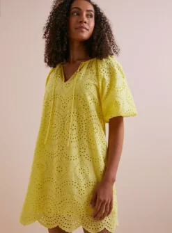 Everbelle Yellow Broderie Mini Dress 16
