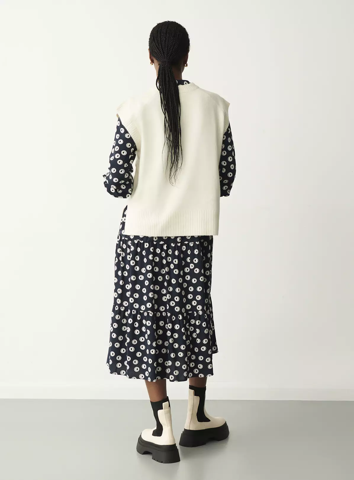 FINERY Ava Knitted Vest 20 3 FINERY Ava Knitted Vest 20 - Image 3